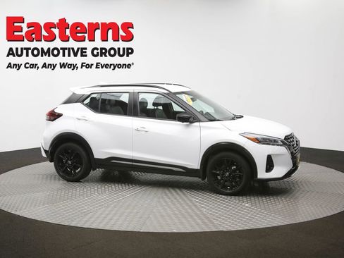 Used 2023 Nissan Kicks SR w/ SR Premium Package image 48