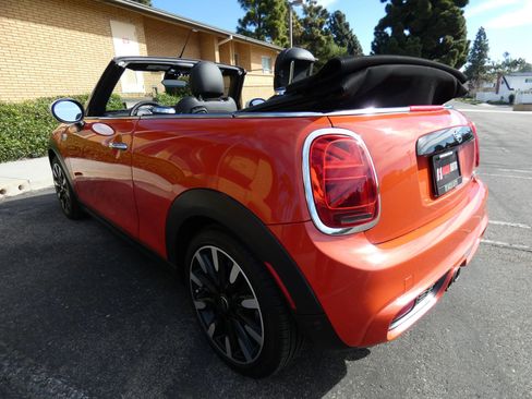 Used 2021 MINI Cooper S image 12