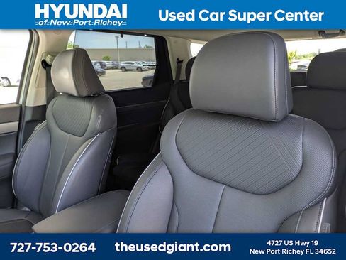 Certified 2025 Hyundai Palisade SEL FWD image 7