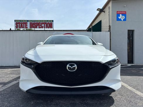 Used 2019 MAZDA MAZDA3 Hatchback w/ Premium Package image 9