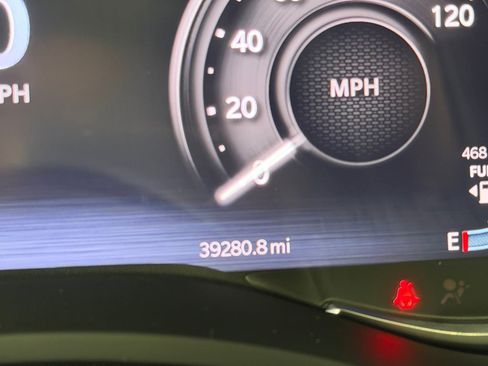 Used 2024 RAM 2500 Laramie image 15