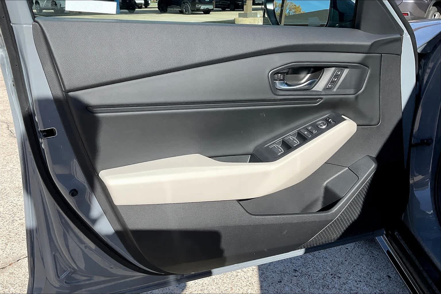 Certified 2025 Honda Accord EX-L image 10