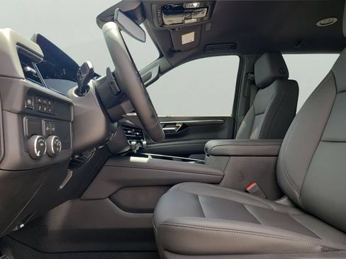 New 2026 Chevrolet Suburban LT w/ Comfort Package RWD image 22