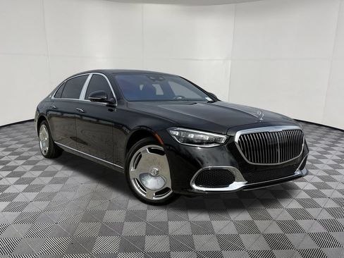 Used 2024 Mercedes-Benz Maybach S 580 4MATIC image 3