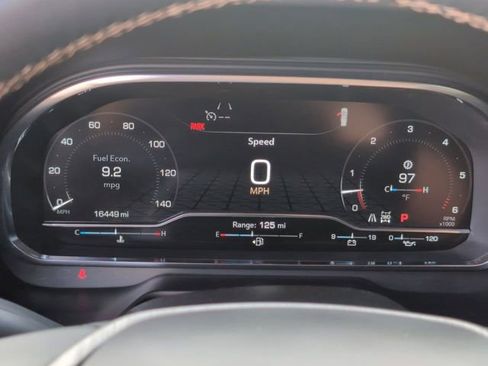 Used 2024 GMC Yukon AT4 w/ Technology Package image 18