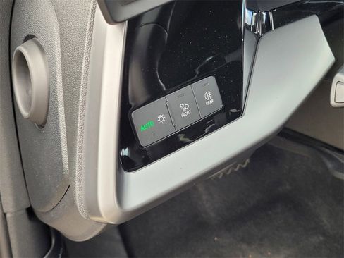 Used 2024 Audi A3 2.0T Premium image 17