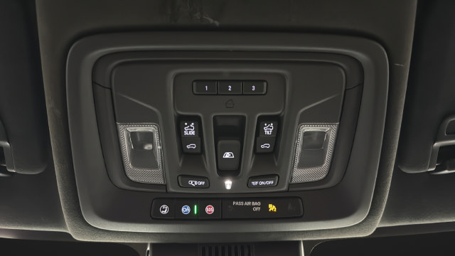 Used 2024 GMC Sierra 3500 Denali Ultimate AWD/4WD image 33