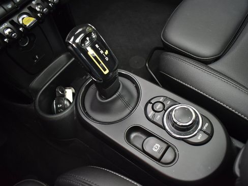 Used 2024 MINI Cooper SE FWD image 35