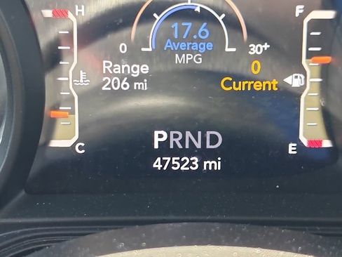 Used 2024 Jeep Wrangler Unlimited Rubicon w/ Technology Group AWD/4WD image 10