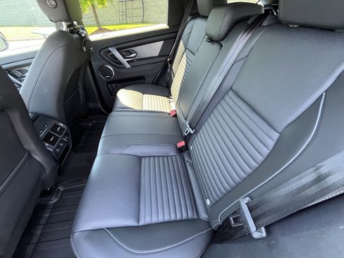 Used 2025 Land Rover Discovery Sport Dynamic SE image 30