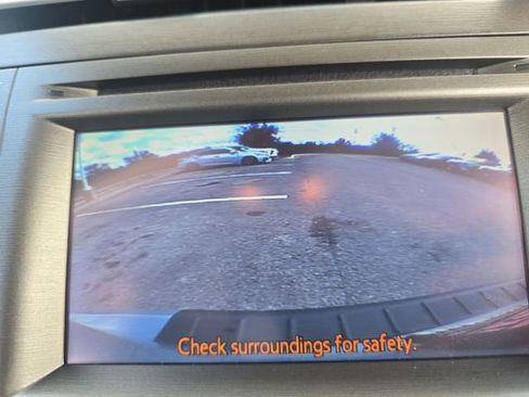 Used 2012 Toyota Prius Three image 23