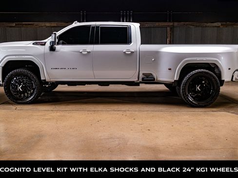 Used 2024 GMC Sierra 3500 Denali w/ Denali Reserve Package image 5