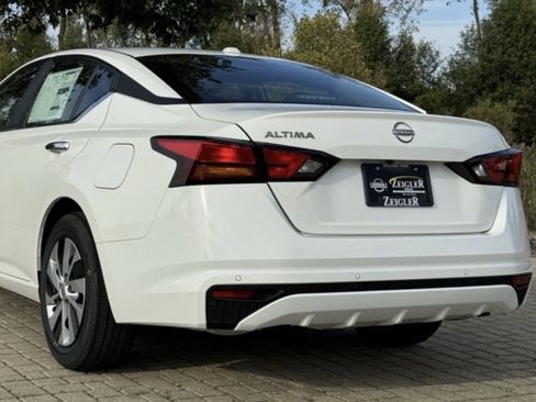 Certified 2025 Nissan Altima 2.5 S image 6