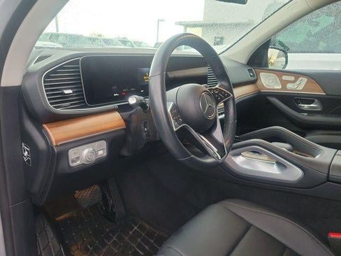 Used 2025 Mercedes-Benz GLE 350 4MATIC image 4
