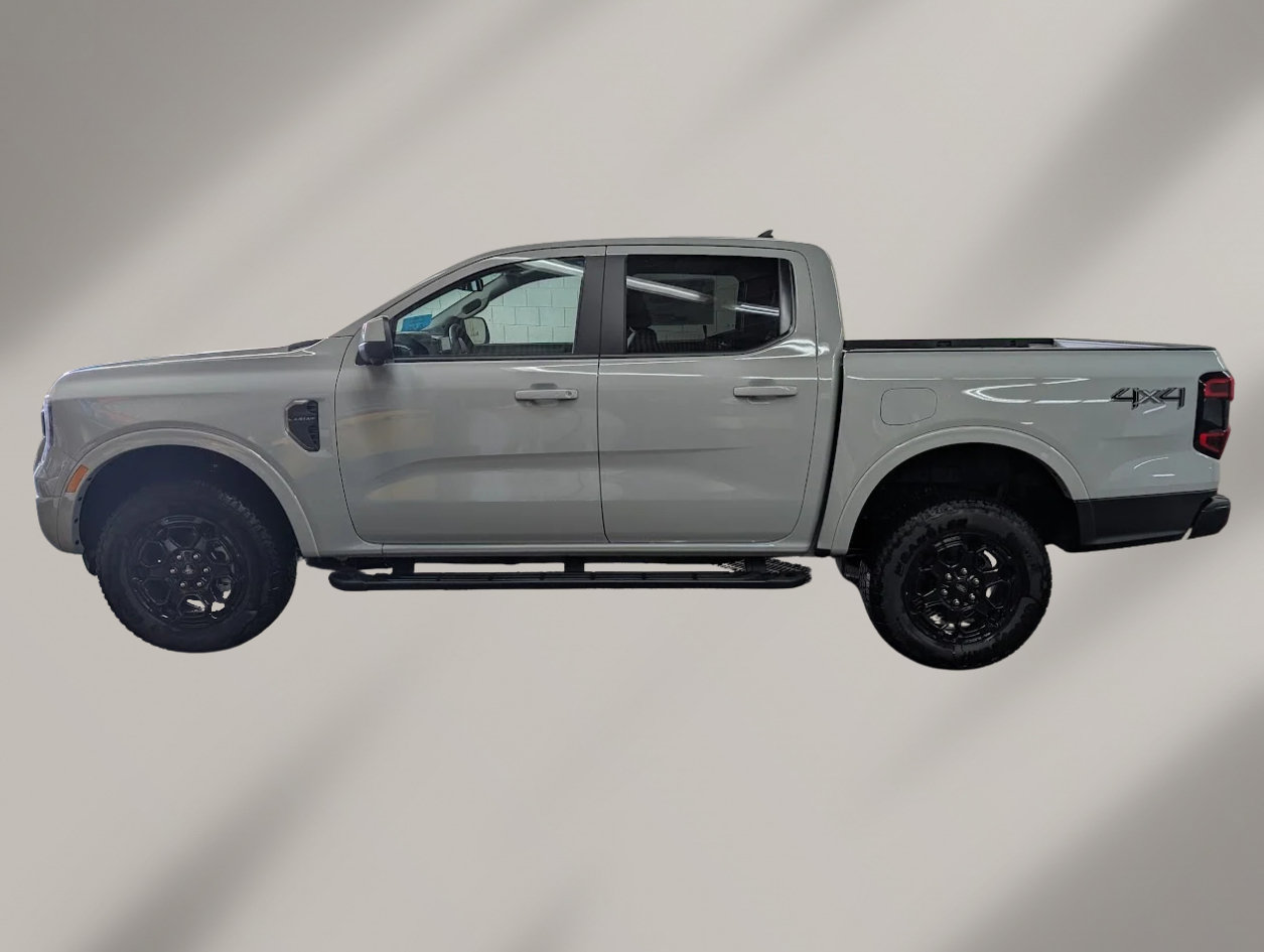 New 2026 Ford Ranger Lariat w/ Black Appearance Package AWD/4WD image 2