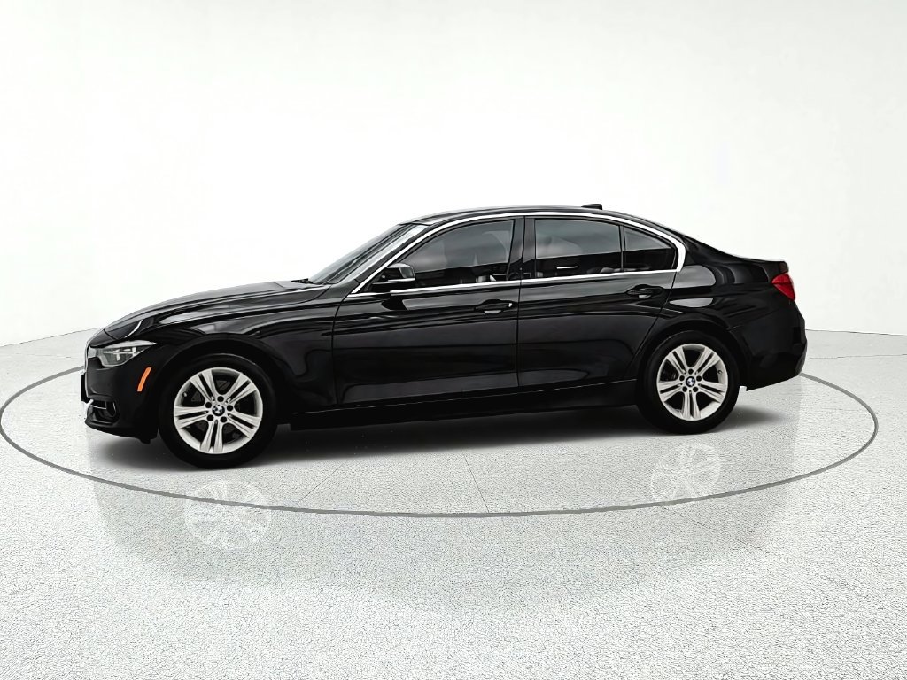 Used 2017 BMW 330i xDrive Sedan AWD/4WD image 4