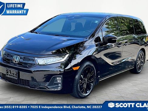 Used 2025 Honda Odyssey Sport-L image 3