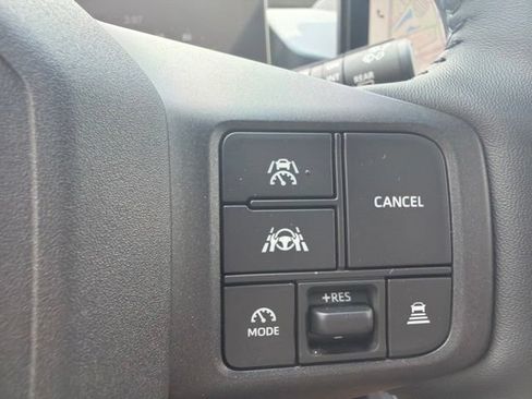 Used 2026 Toyota RAV4 XSE AWD/4WD image 21