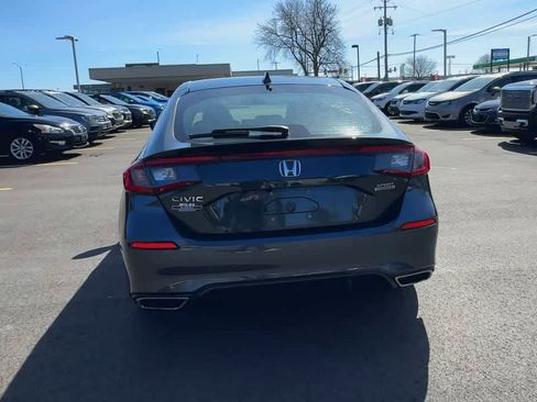 Used 2024 Honda Civic Sport Touring image 7