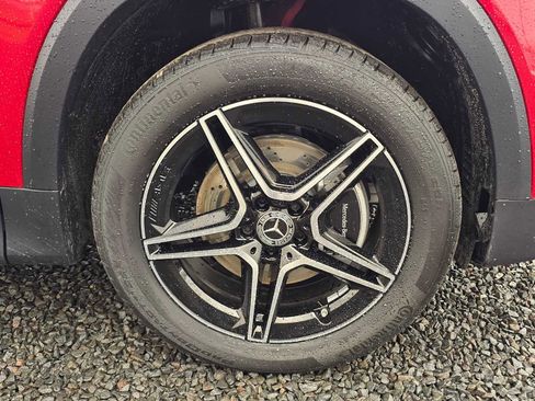 New 2026 Mercedes-Benz GLB 250 4MATIC image 9