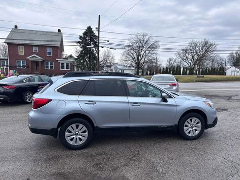 Used 2016 Subaru Outback 2.5i Premium image 4