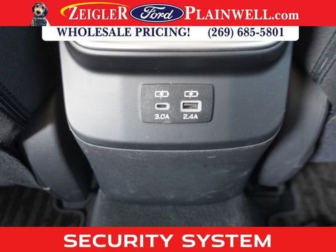 Used 2023 Subaru Outback Premium image 13