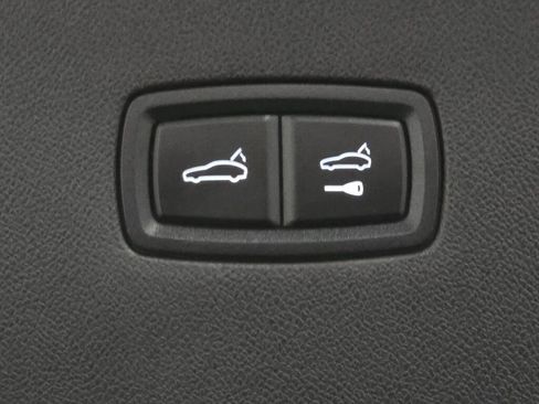 Certified 2023 Porsche Cayenne Platinum Edition AWD/4WD image 23