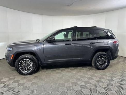 Used 2022 Jeep Grand Cherokee Trailhawk AWD/4WD image 7