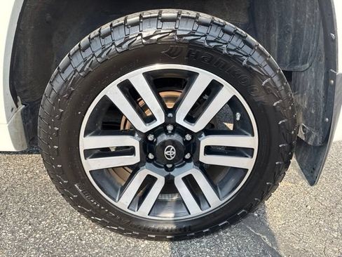Used 2014 Toyota 4Runner Limited AWD/4WD image 12