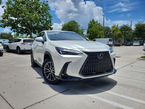 Used 2025 Lexus NX 250 FWD w/ Accessory Package (K3) image 2