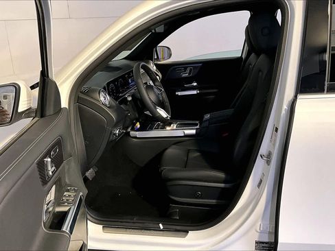 New 2026 Mercedes-Benz GLB 250 4MATIC image 13