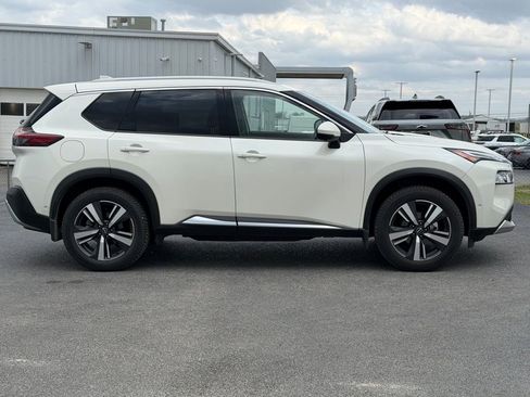 Used 2023 Nissan Rogue Platinum w/ Platinum Premium Package image 4