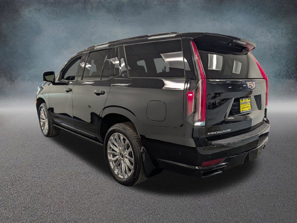 Used 2024 Cadillac Escalade Premium Luxury w/ Performance Package AWD/4WD image 6