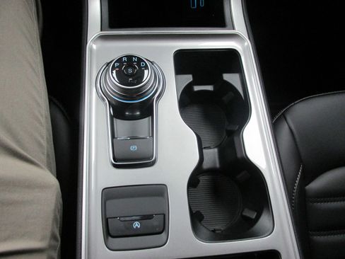 New 2024 Ford Edge SEL w/ Convenience Package image 37