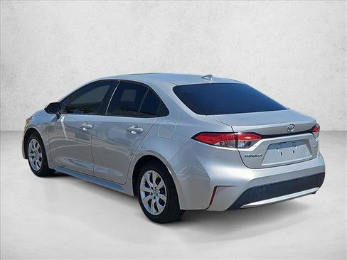 Used 2020 Toyota Corolla LE w/ Carpet Mat Package (TMS) FWD image 9