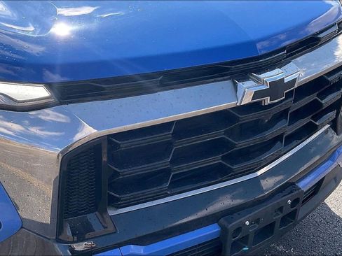 Used 2025 Chevrolet Equinox ACTIV w/ Safety and Technology Package image 33