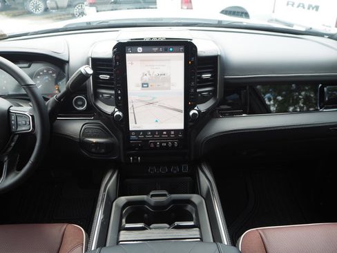 New 2025 RAM 2500 Limited image 19