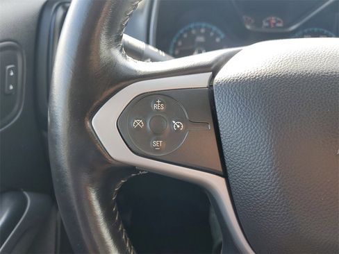 Used 2020 Chevrolet Colorado LT image 31