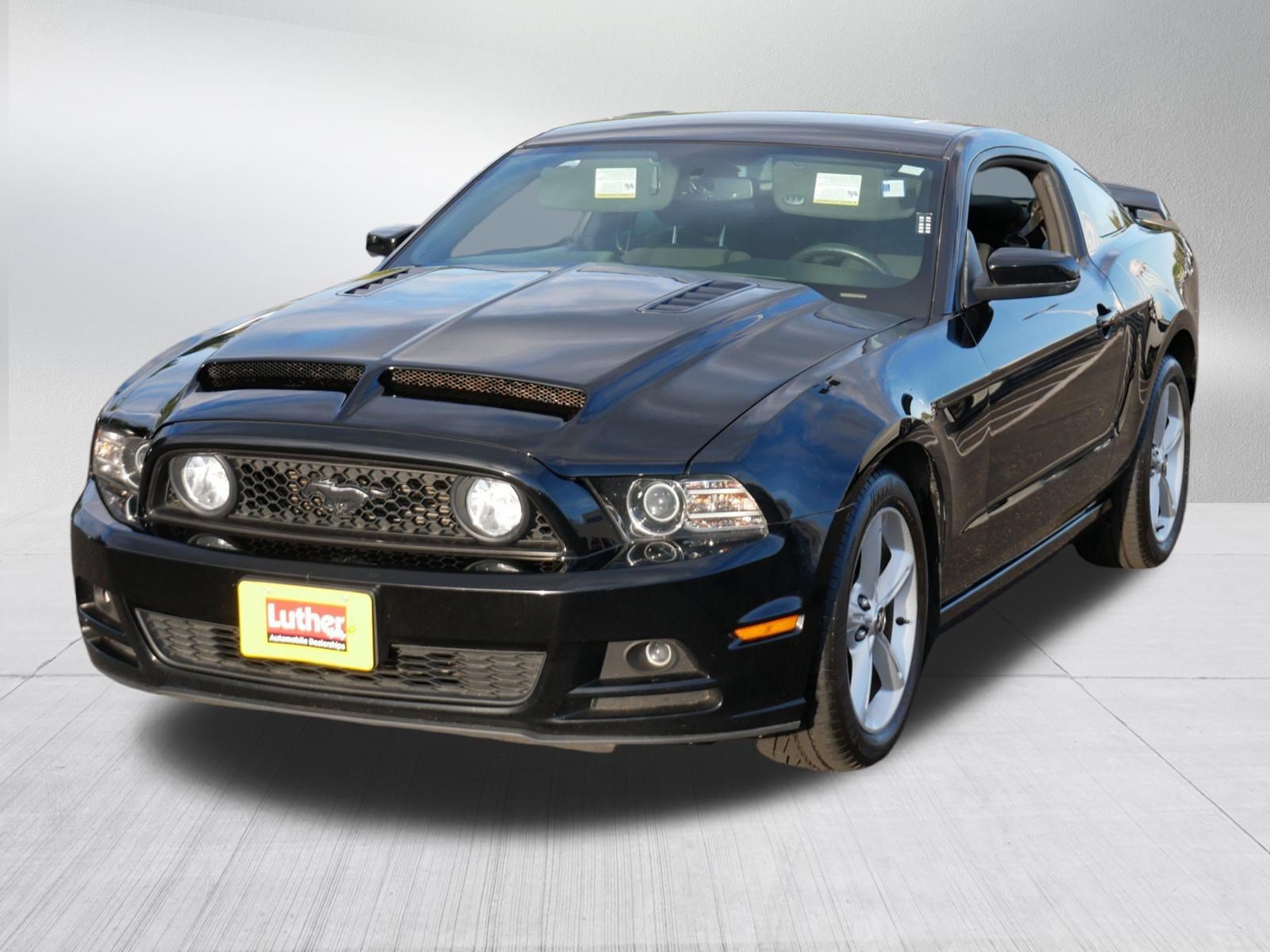 Used 2014 Ford Mustang Premium RWD image 2