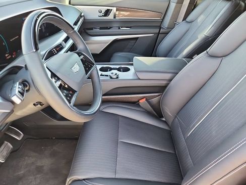 New 2026 Cadillac Vistiq Sport AWD/4WD image 10