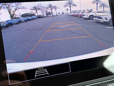 Certified 2022 Chevrolet Malibu LT w/ Leather Package image 20