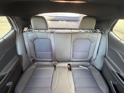 Used 2025 Buick Envista Preferred image 36