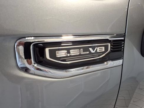 Used 2023 GMC Sierra 1500 SLE w/ Preferred Package RWD image 6