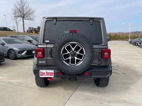 New 2026 Jeep Wrangler Unlimited Rubicon AWD/4WD image 5