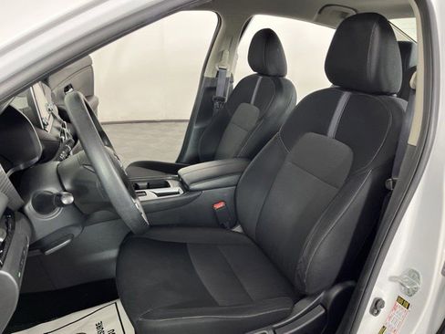 Used 2024 Nissan Sentra SV FWD image 15