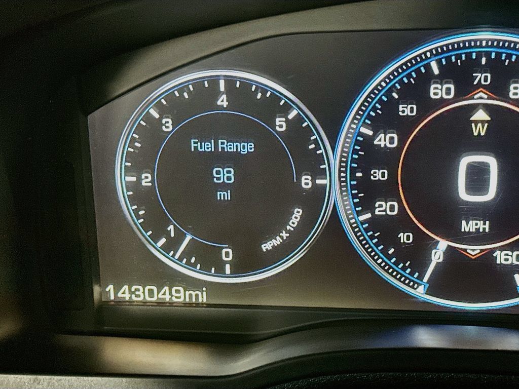 Used 2015 Cadillac Escalade Luxury AWD/4WD image 15