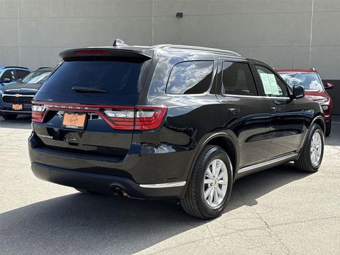 Used 2023 Dodge Durango SXT RWD image 3