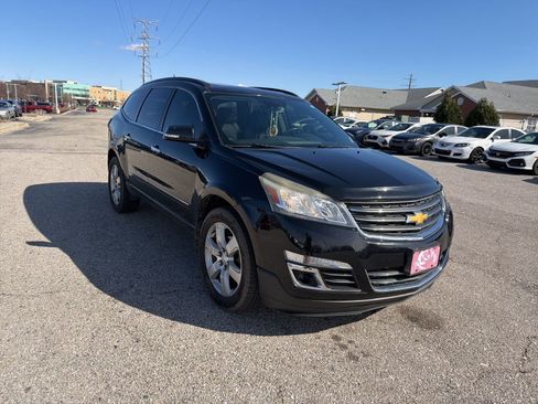 Used 2017 Chevrolet Traverse Premier image 6