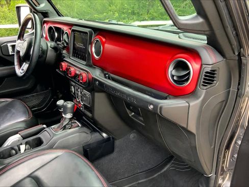 Used 2021 Jeep Wrangler Unlimited Rubicon AWD/4WD image 19