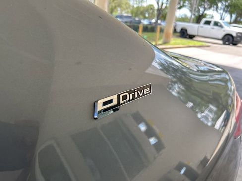 Used 2018 BMW 530e xDrive image 18